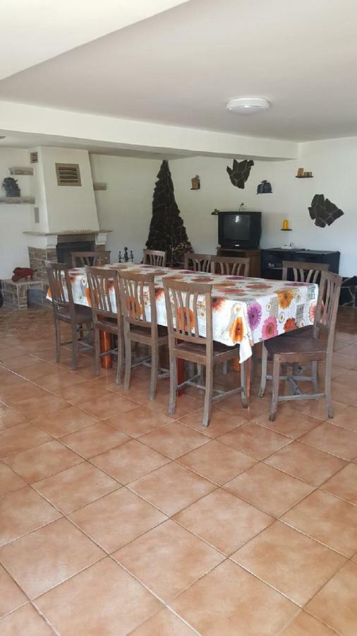 La Curtea Argeseana Apartamento Valea Iasului Exterior foto