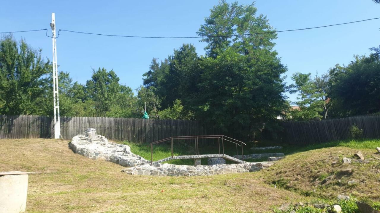 La Curtea Argeseana Apartamento Valea Iasului Exterior foto